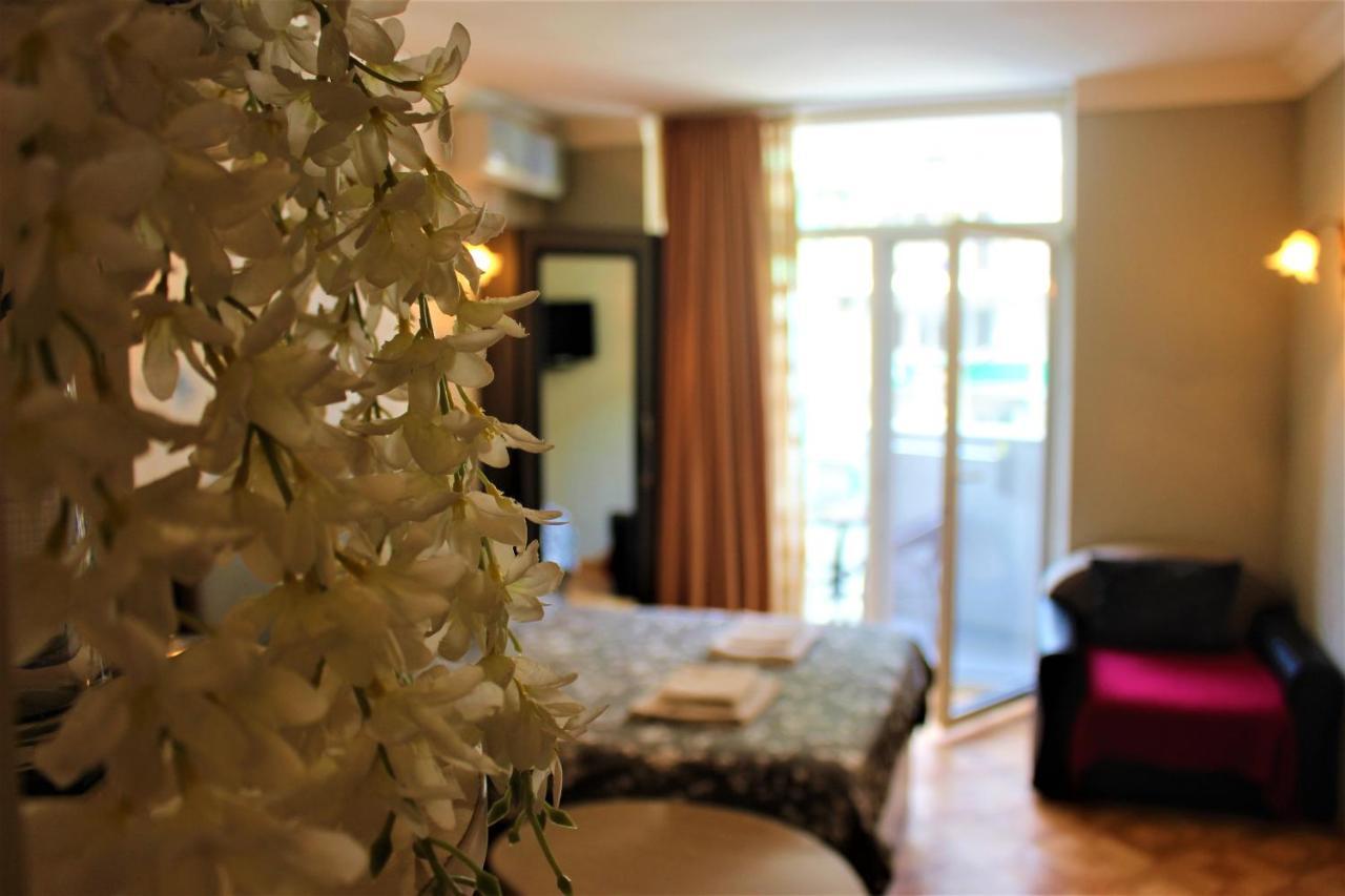 Orbi Lux Apartment Batoumi Extérieur photo